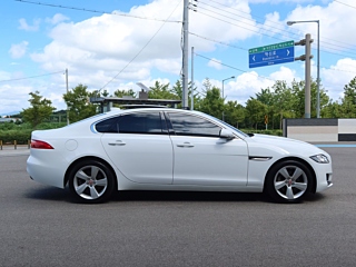 JAGUAR XF X260 2018