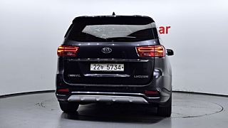 KIA CARNIVAL 2018