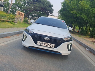 HYUNDAI IONIQ HYBRID 2018