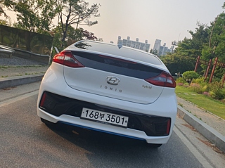 HYUNDAI IONIQ HYBRID 2018