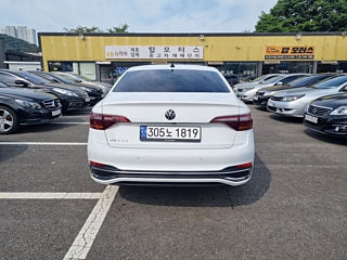 VOLKSWAGEN JETTA 2023