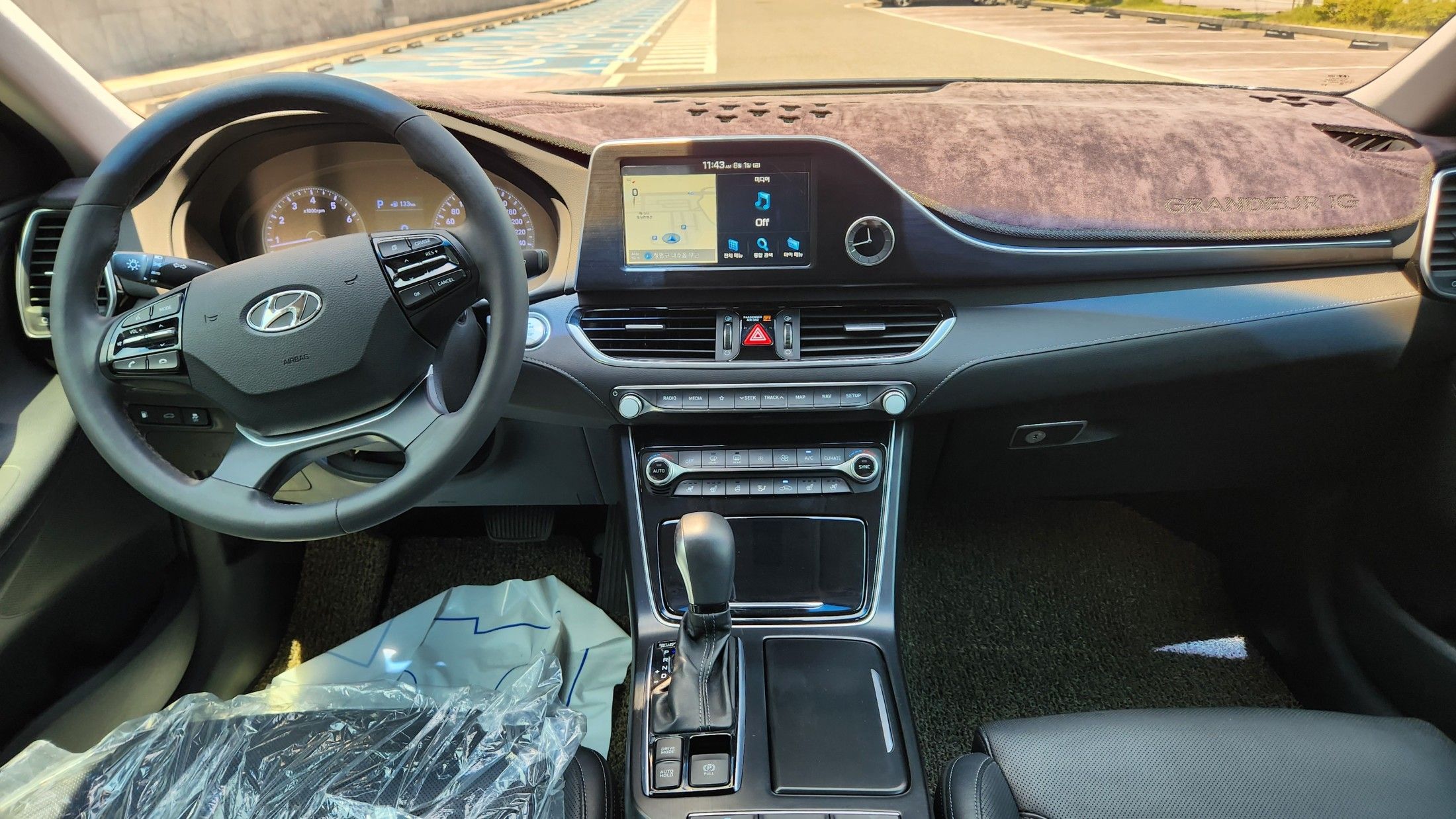 HYUNDAI GRANDEUR IG 2017