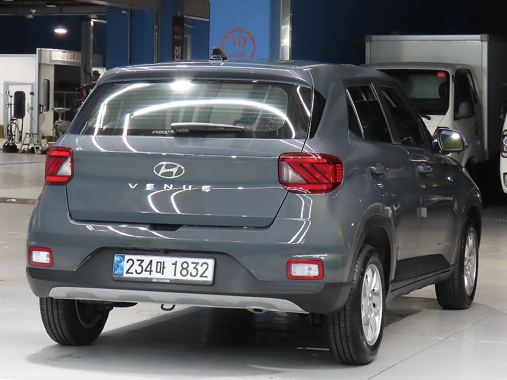 HYUNDAI VENUE 2024