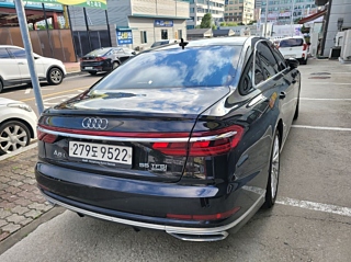AUDI A8 D5 2019