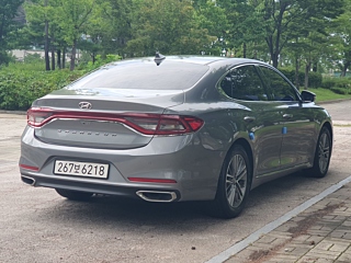 HYUNDAI GRANDEUR IG 2017