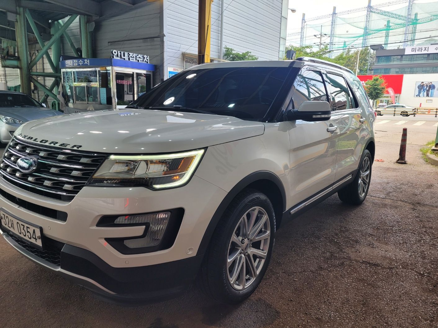 FORD EXPLORER 2016