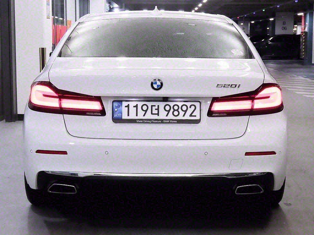 BMW 5-SERIES G30 2022