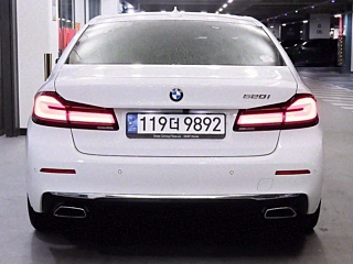 BMW 5-SERIES G30 2022