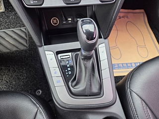 HYUNDAI AVANTE AD 2020