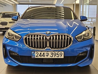 BMW 1-SERIES F40  120i M Sport 2024