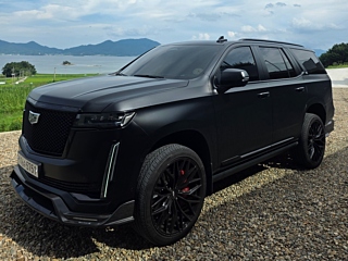 CADILLAC ESCALADE 2021