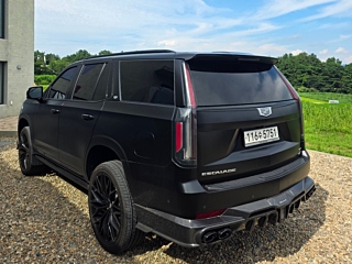 CADILLAC ESCALADE 2021