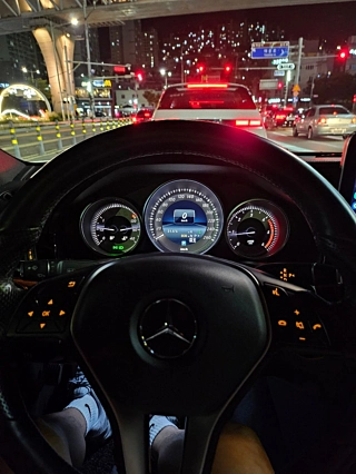MERCEDES BENZ E-CLASS W212 2016