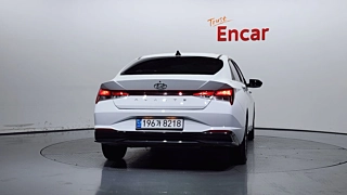 HYUNDAI AVANTE HYBRID CN7  Modern 2022