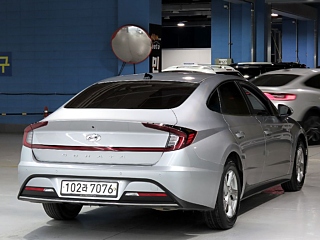 HYUNDAI SONATA DN8 2019