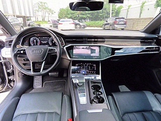 AUDI A7 4K 2021