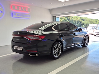 HYUNDAI GRANDEUR IG 2017