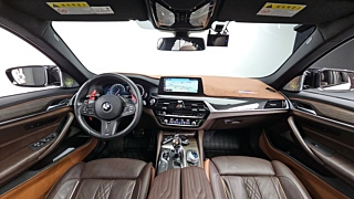 BMW 5-SERIES G30 2017