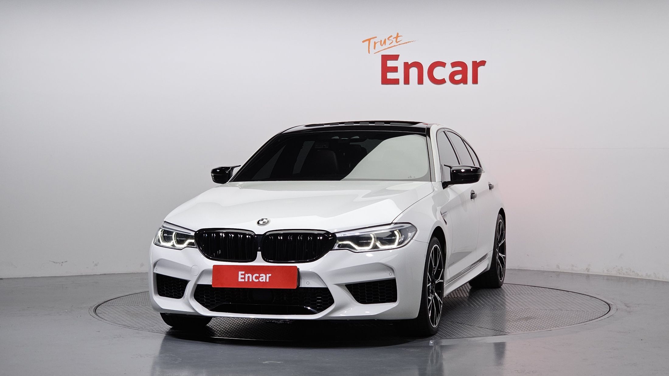BMW 5-SERIES G30 2017