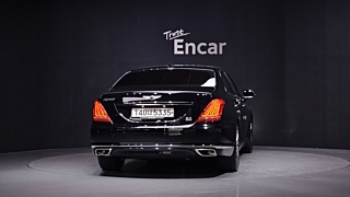 GENESIS EQ900 2016
