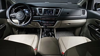 KIA CARNIVAL 2018