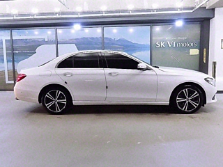 MERCEDES BENZ E-CLASS W213 2020