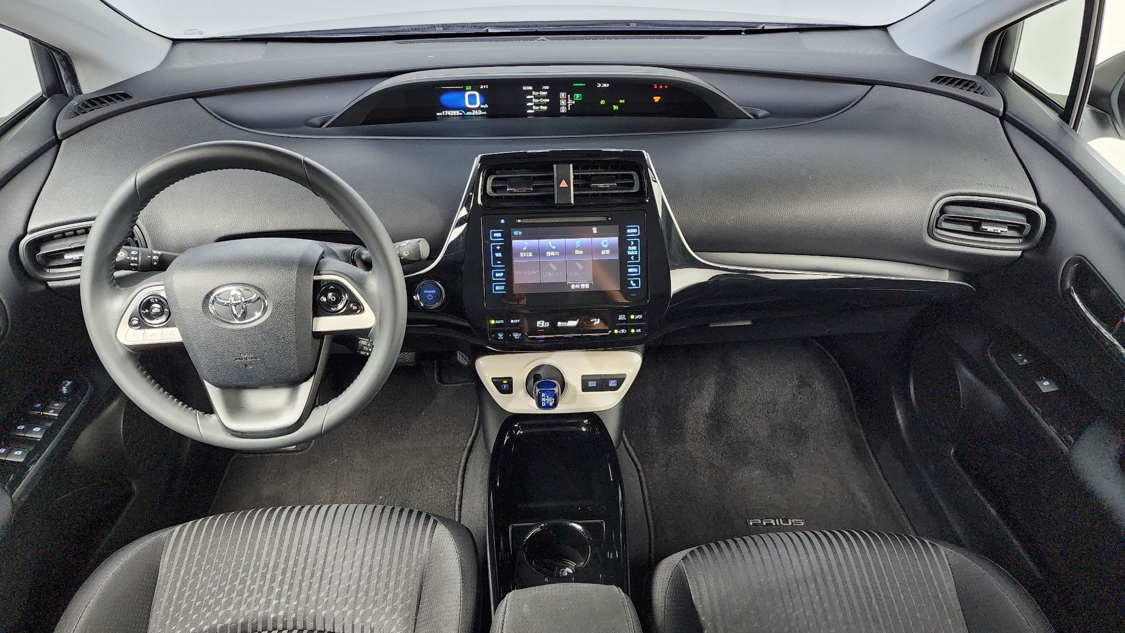 TOYOTA PRIUS 2017