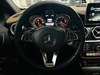 MERCEDES BENZ GLA-CLASS X156 2017