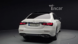 MERCEDES BENZ E-CLASS W213 2021