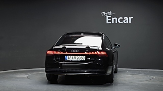 AUDI A7 4K 2022
