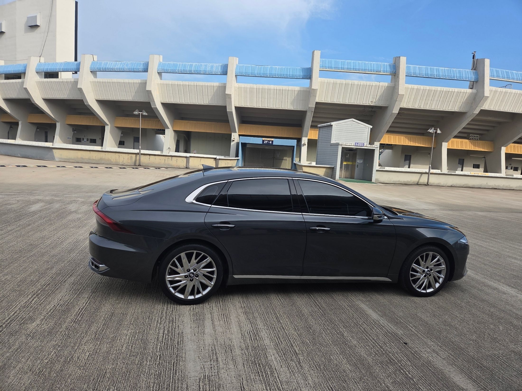 HYUNDAI GRANDEUR IG 2021