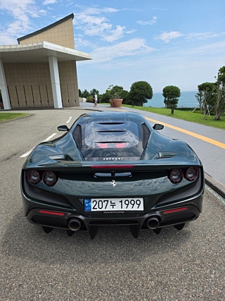 FERRARI F8 TRIBUTO 2022