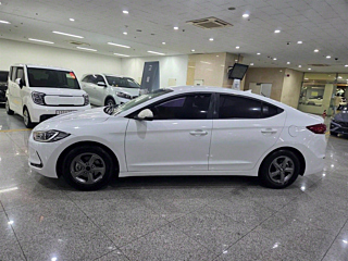 HYUNDAI AVANTE AD 2016