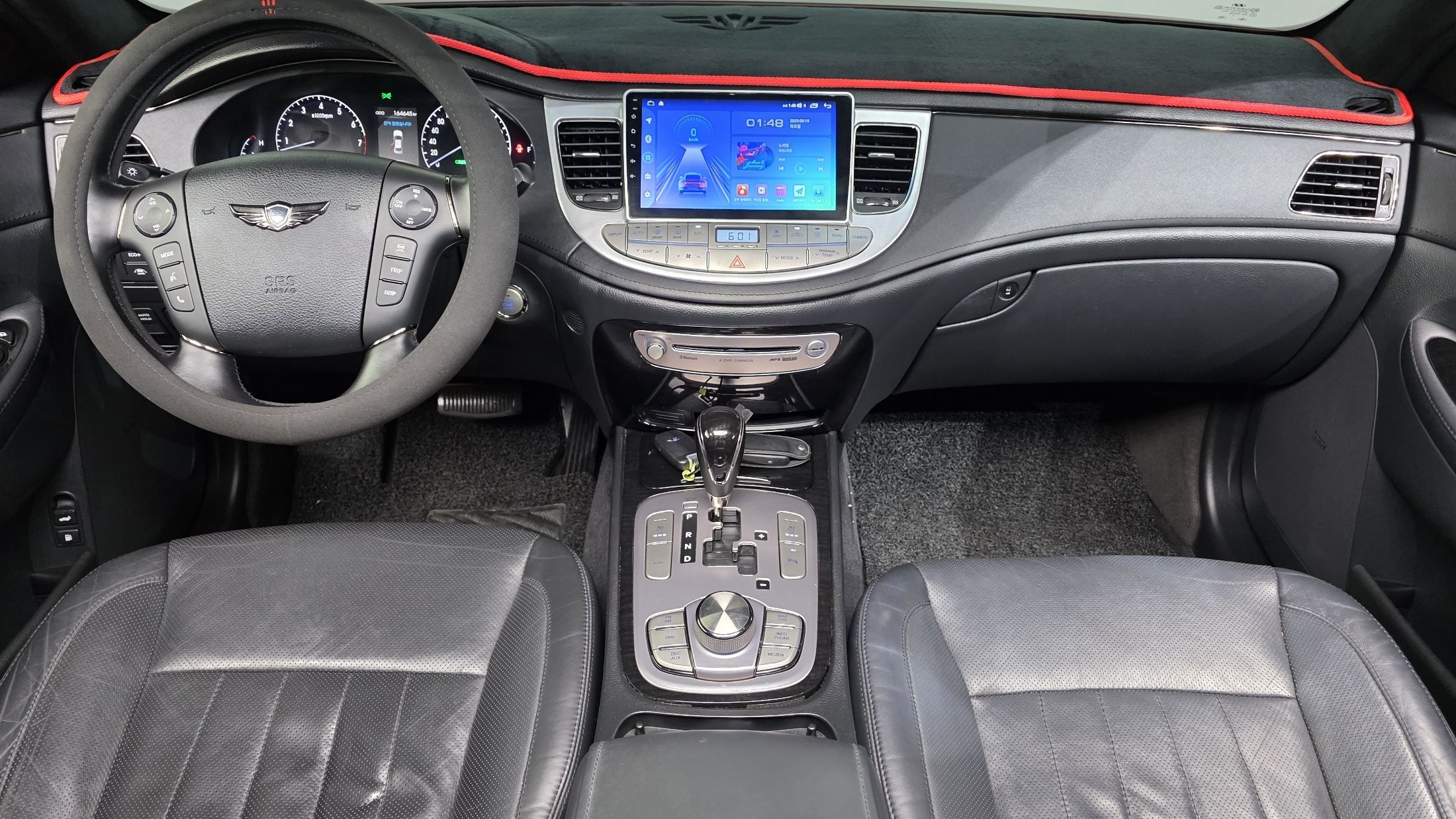 HYUNDAI GENESIS 2012