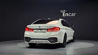 BMW 5-SERIES G30 530d M Sport Plus 2018