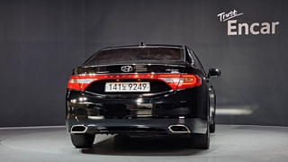 HYUNDAI GRANDEUR HG 2016