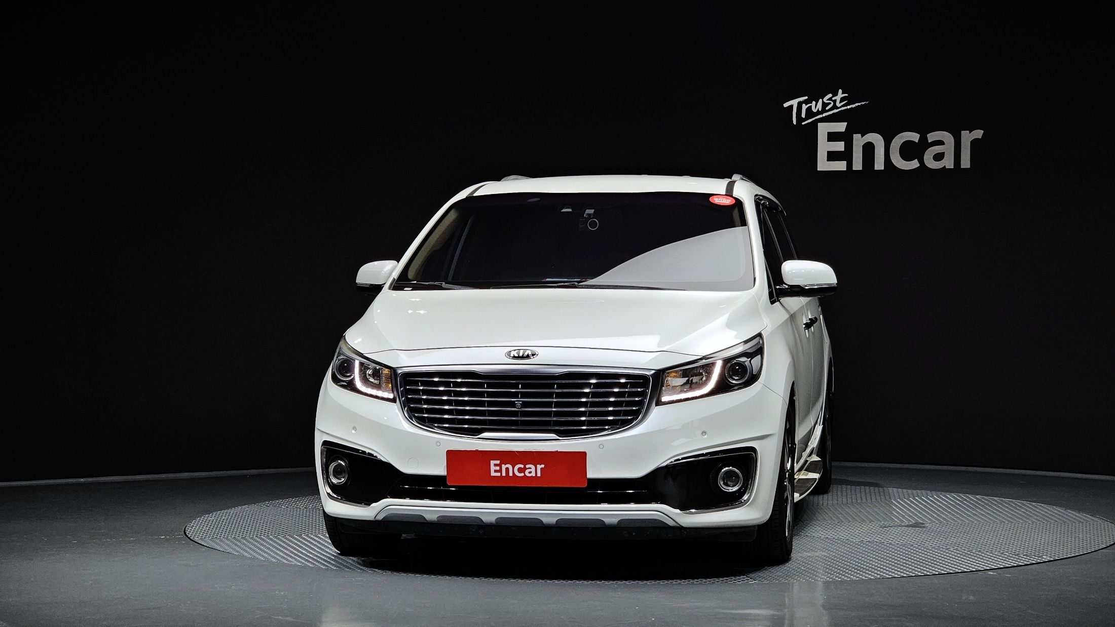 KIA CARNIVAL 2015