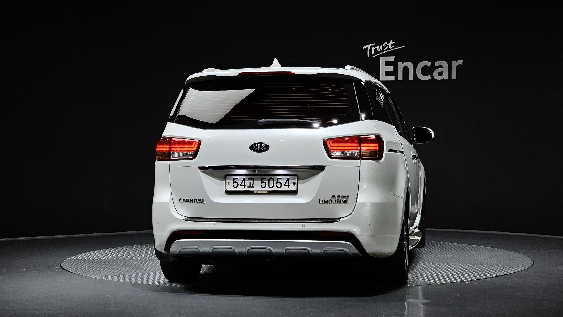 KIA CARNIVAL 2015