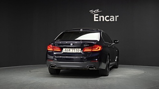 BMW 5-SERIES G30 2018