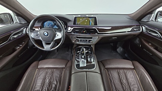BMW 7-SERIES G11 2016