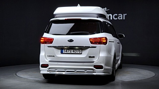 KIA CARNIVAL 2018