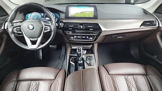 BMW 5-SERIES G30 2018