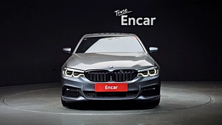 BMW 5-SERIES G30 2017