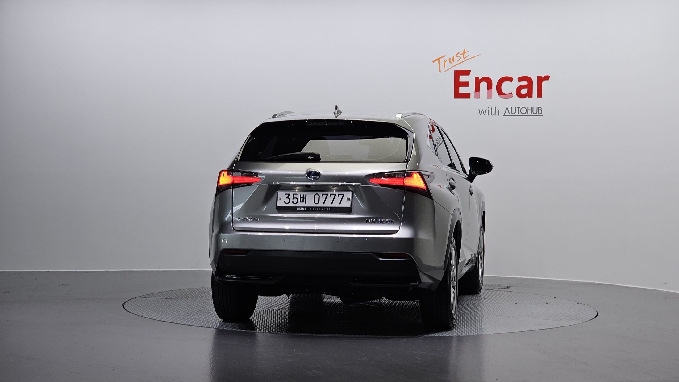 LEXUS NX300H 2016