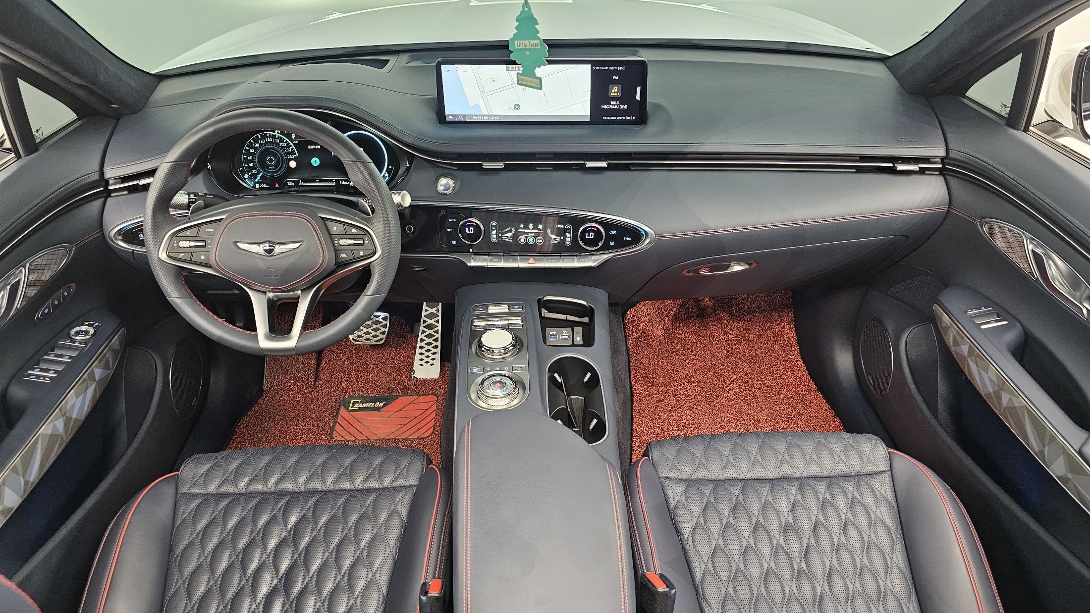 GENESIS GV70 2023