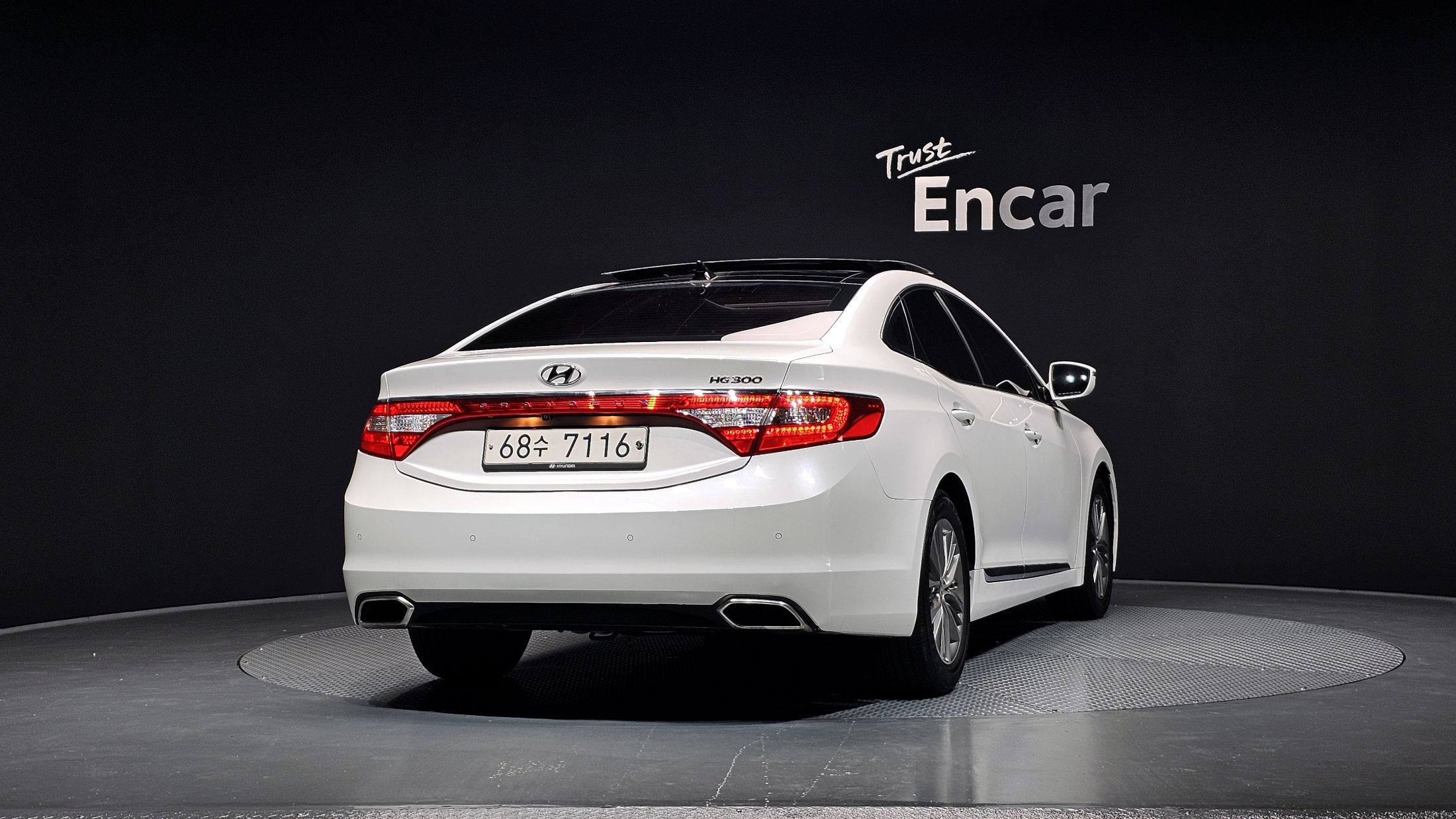 HYUNDAI GRANDEUR HG 2015