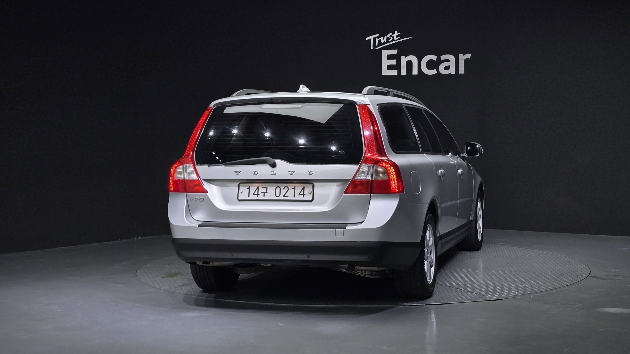 VOLVO V70 2010