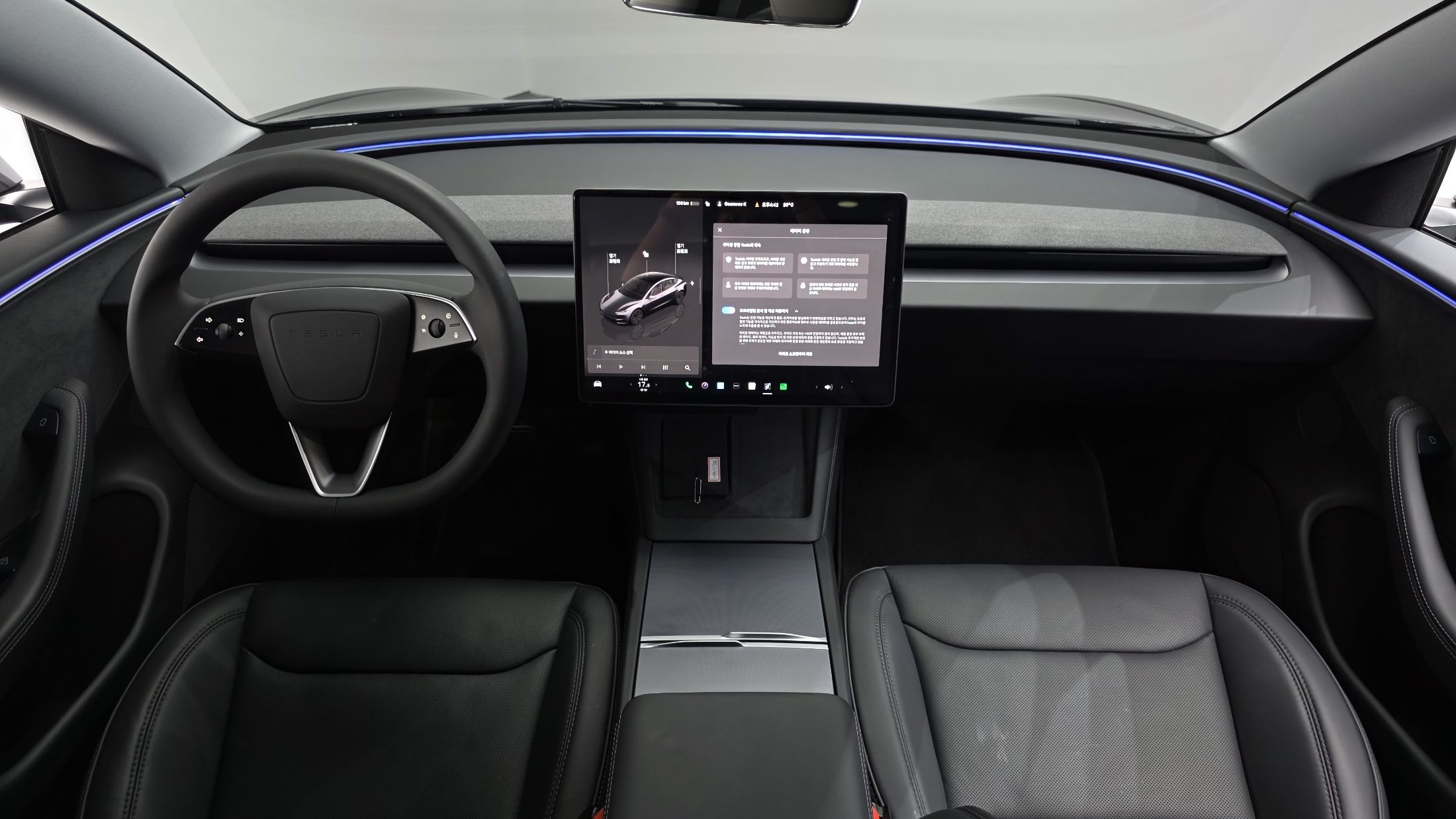 TESLA MODEL 3 2025