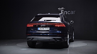 AUDI Q8 4M 2023