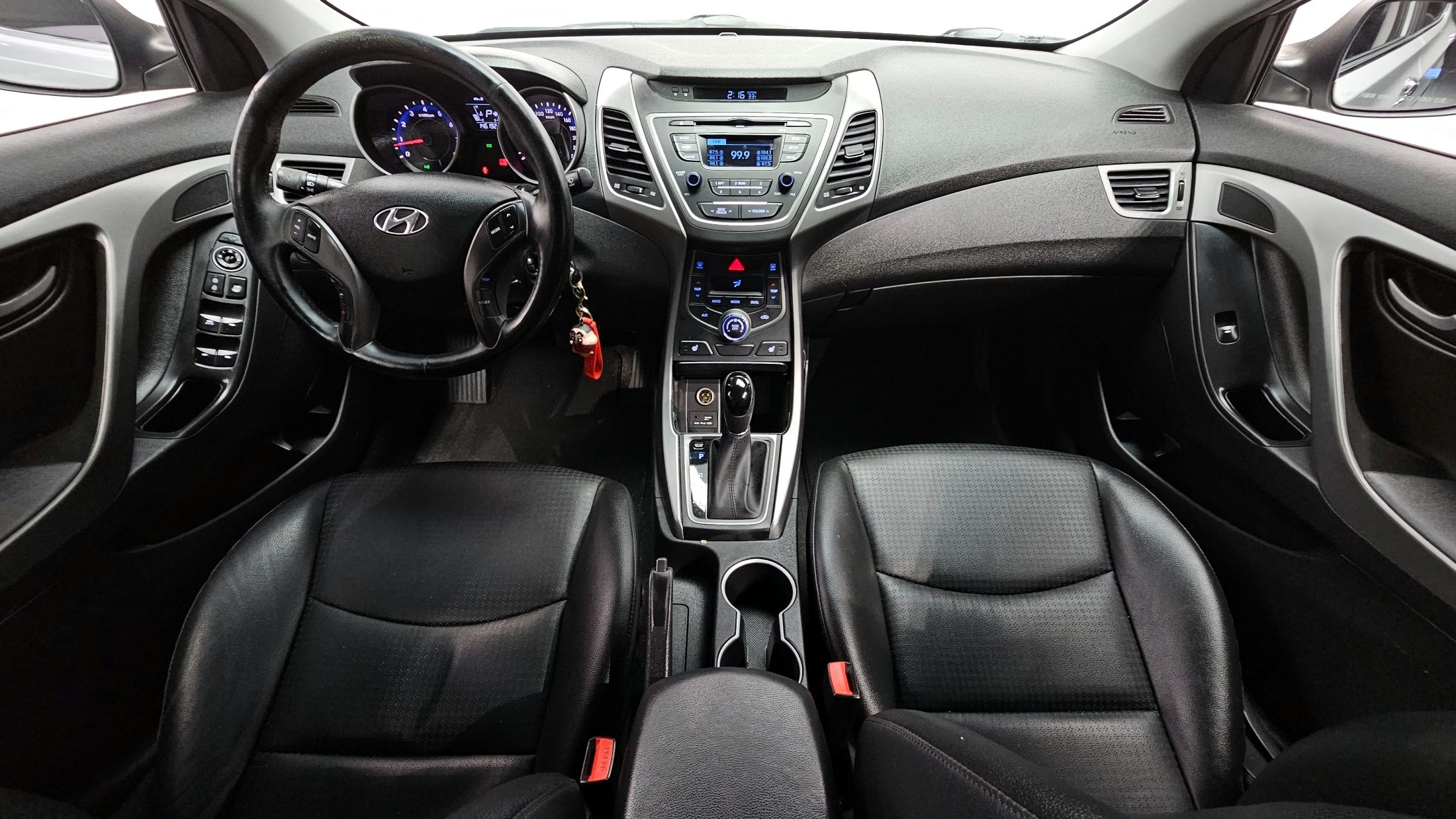 HYUNDAI AVANTE 2014